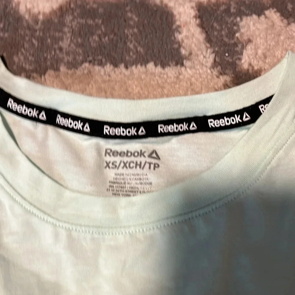 Reebok sleeveless t shirt. NWT. Size XS mint green. Work out wear. - Picture 3 of 4